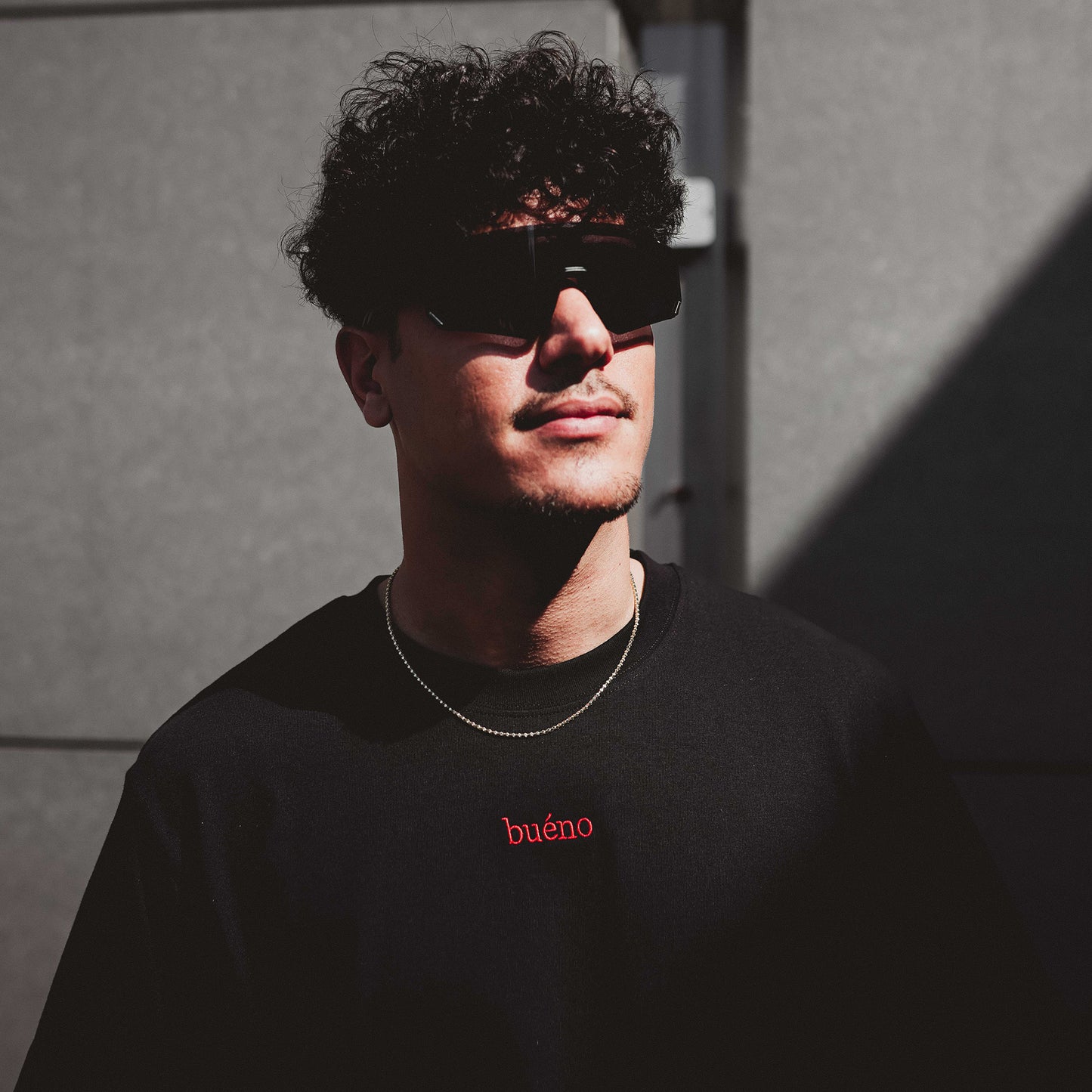 OVERSIZED BLACK T-SHIRT ‘STEELBENDER'
