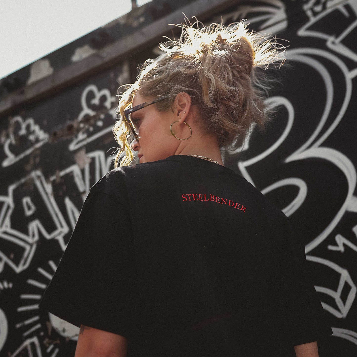 OVERSIZED BLACK T-SHIRT ‘STEELBENDER'